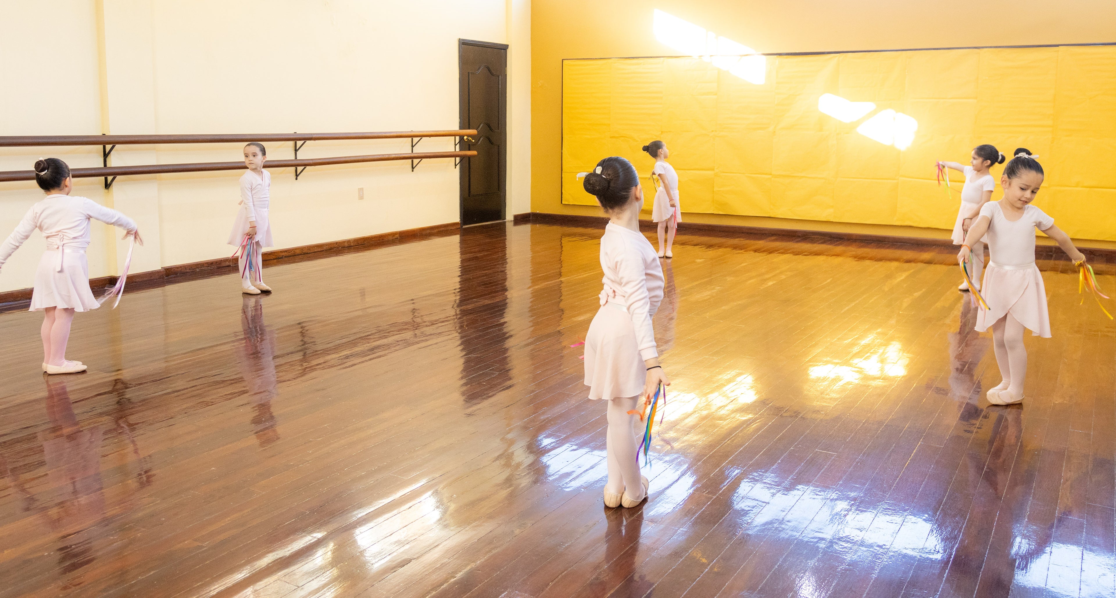 Curso de Verano de Ballet para niñas de 5 a 8 años